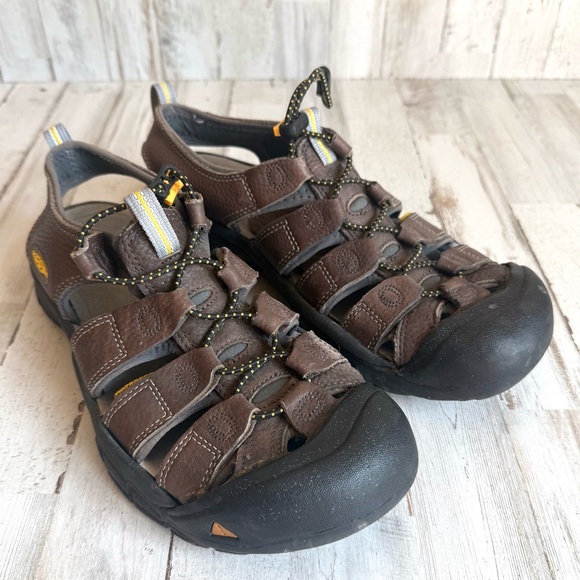Men’s Keen Outdoors Shoes Size 10 - Picture 1 of 12